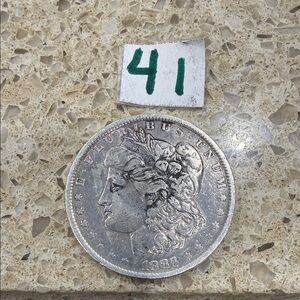#41 - 1883 - Mint mark-O Morgan Silver Dollar
